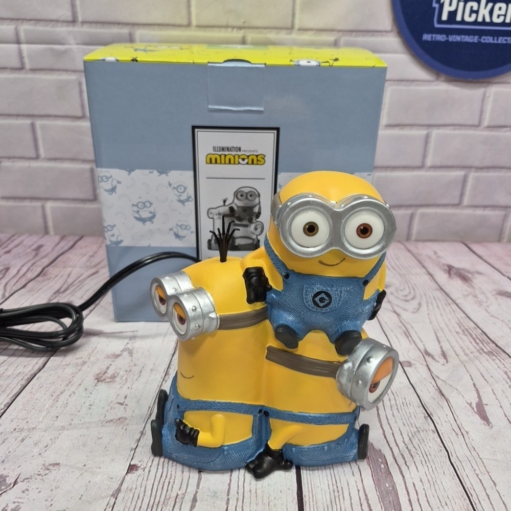 Scentsy‎ Minions Wax Warmer Illumination Despicable Me Electric Home Decor Boxed